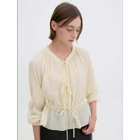 [ 현대백화점 ][올리브데올리브] 리본끈 포인트 셔링 블라우스 (OW4AB8110)