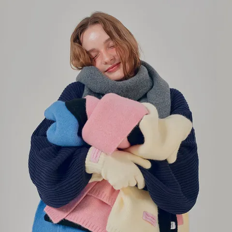 키스해링 퍼피 울 니트 머플러