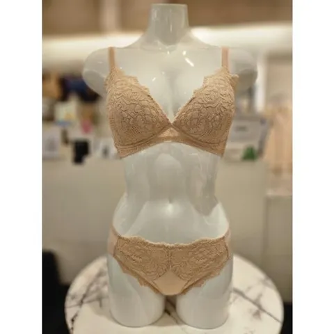 [ 현대백화점 ][바바라] 노와이어 몰드 레이스 브라 햄 팬티 세트 ABR4434 ABP4434H (피치스킨)