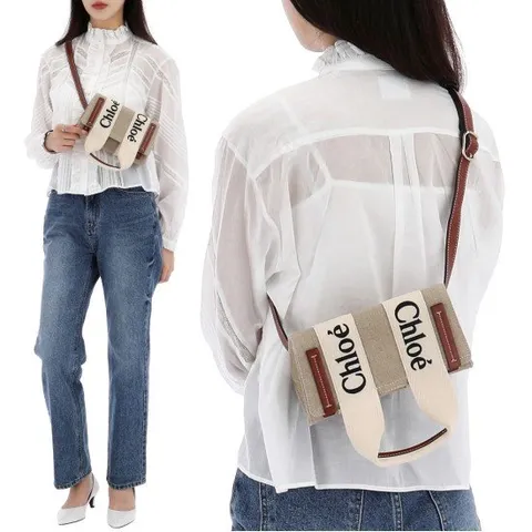 끌로에 로고 자수 우디 벨트백 CHC24AS681L17 90U