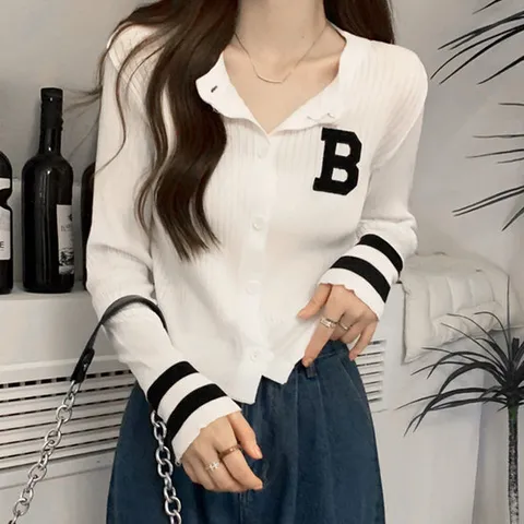 [SALE 가격인하] B 자수패치 골지 긴팔 가디건