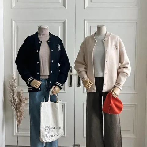 여자 라운드넥 자수 똑딱버튼 니트 야구 점퍼