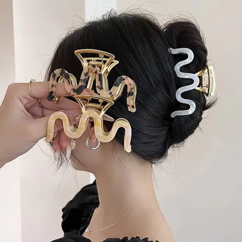 반묶음 웨이브 느낌 예쁜 패턴 자개 패션 집게핀