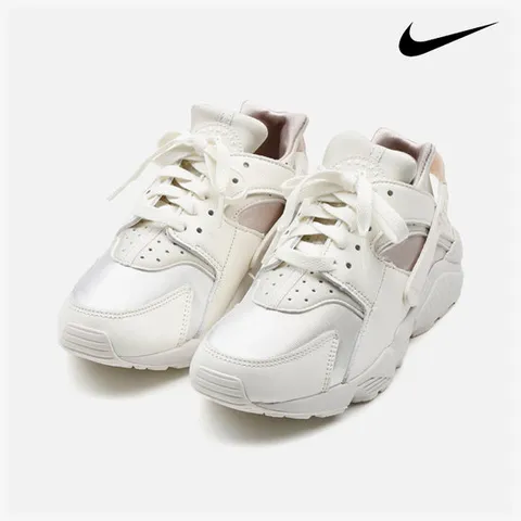 나이키 러닝화 에어 쿠셔닝 허라치 우먼스 DH4439-104