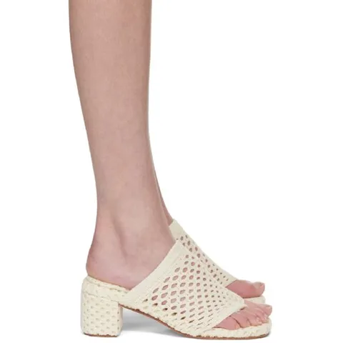 25 FW 이사볼더 여성 베이지 니트 힐 샌들 251541F125001