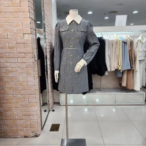 [JJ JIGOTT][JJ지고트] 메탈 체크 배색 칼라 원피스 GMAA0OP19_D