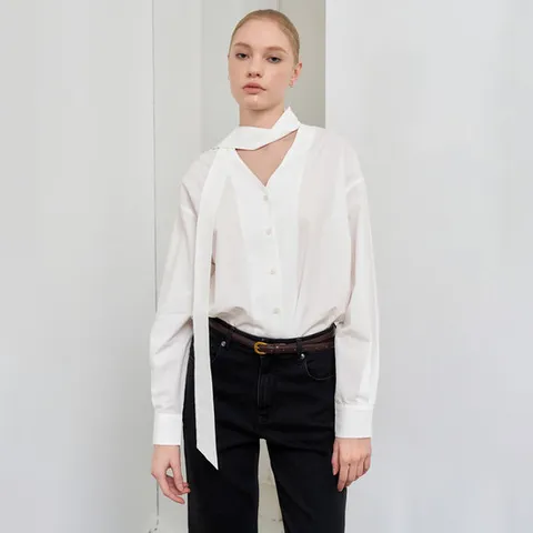 WOMAN 루즈핏 타이 브이넥 셔츠 [WHITE] / WBE1L03509