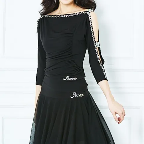 까르죠아 플라워 블랙 소매 트임 블라우스 스포츠댄스복 라인