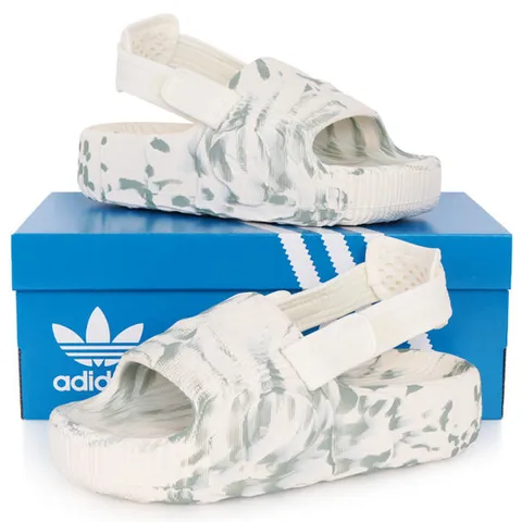 아디다스 오리지널 여성 아딜렛 슬라이드 샌들 슬리퍼 IE5652