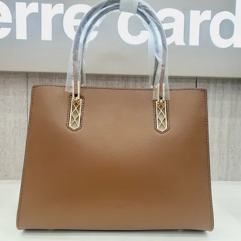 [피에르가르뎅]클래식한 핸들장식의 토드백(26 5ㅡ20ㅡ11)_GN