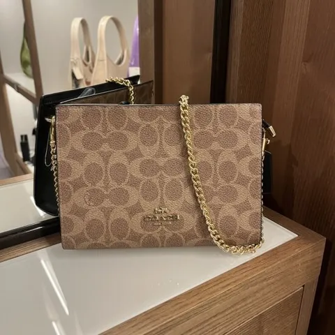 코치 슬림 크로스백 CW204