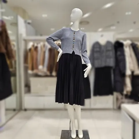 [ AK백화점 ][밸리걸] 컬러 버튼 포인트 플리츠 원피스 240400