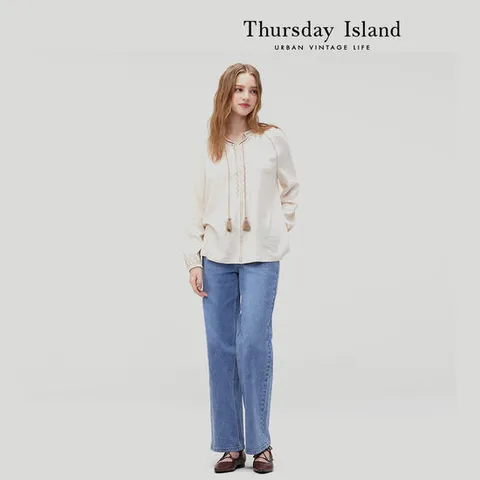 [Thursday Island] 스트링 자수 포인트 블라우스(T232MBL301W)