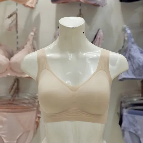 [ AK백화점 ][트라이엄프] 쿨 텐션 프리컷 노와이어 심리스 무봉제 브라 TEWBR371 BE