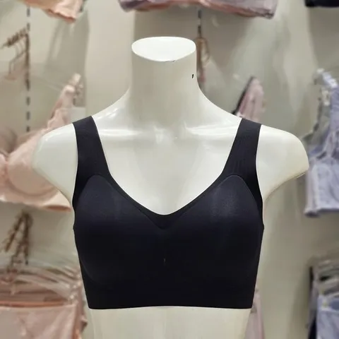 [ AK백화점 ][트라이엄프] 쿨 텐션 프리컷 노와이어 심리스 무봉제 브라 TEWBR371 BK