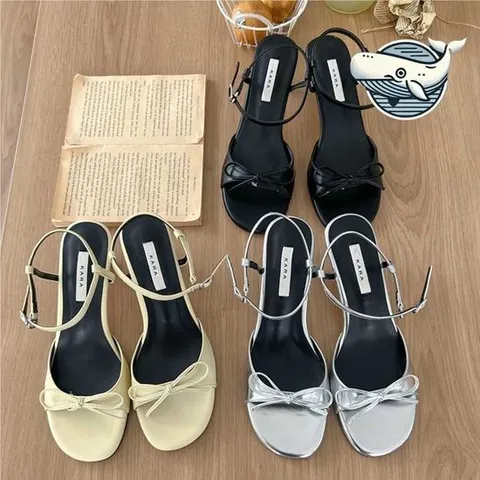 여성토오픈구두 여름 기본 리본 장식 블랙 화이트 샌들 발목