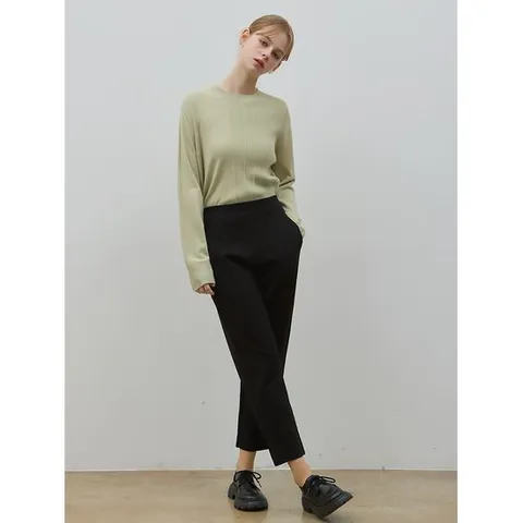 [보니스팍스]여유로운 뒷밴딩 세미 배기 팬츠 (택가격 99000원)