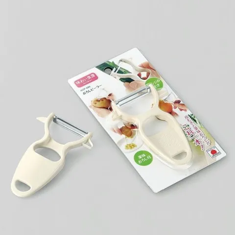 일본산 강판 겸용 감자칼 야채 필러 감자채칼 고구마칼 당근칼 감자깍기 감자껍질제거기 껍질까기 껍질제거