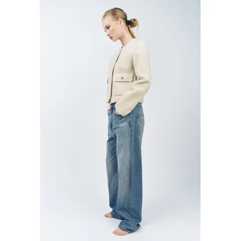 부클 버튼 자켓 미디엄 에크루 5070 153