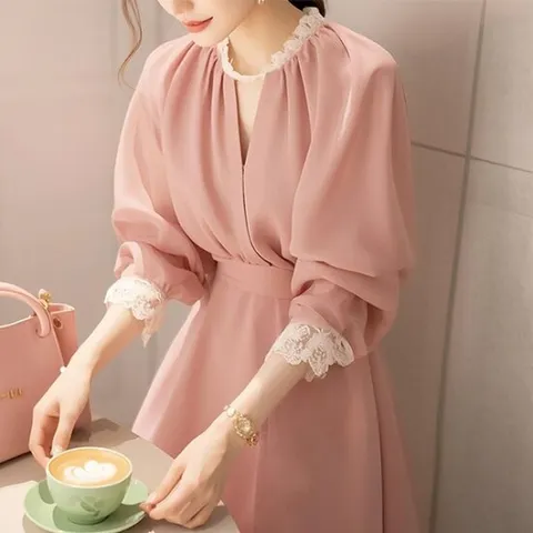 [아리엘스타일]로맨틱하객룩 사랑스러운 무드웨어 살랑살랑 여신핏 베리론원피스