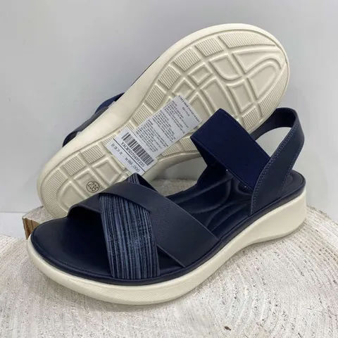 [에스콰이아]에스콰이아 여성 데일리 가벼운 캐주얼 샌들 3cm 83