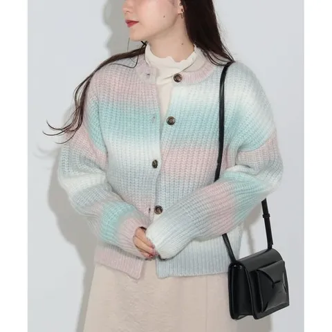 빔스 하트 그라데이션 니트 가디건