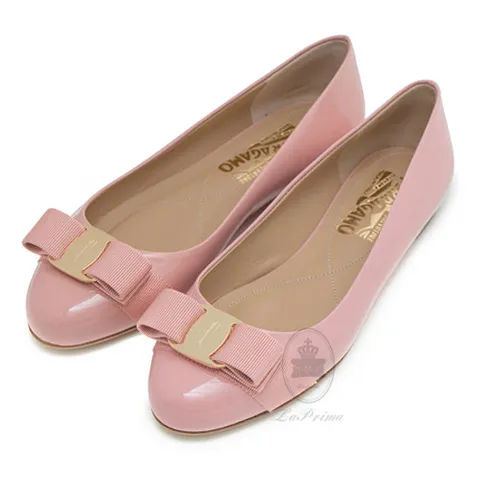 (스크래치) 라프리마 [FERRAGAMO] 페라가모 바리나 여성 플랫슈즈 VARINA-1CM DESERT ROS(유광) 723358-5M