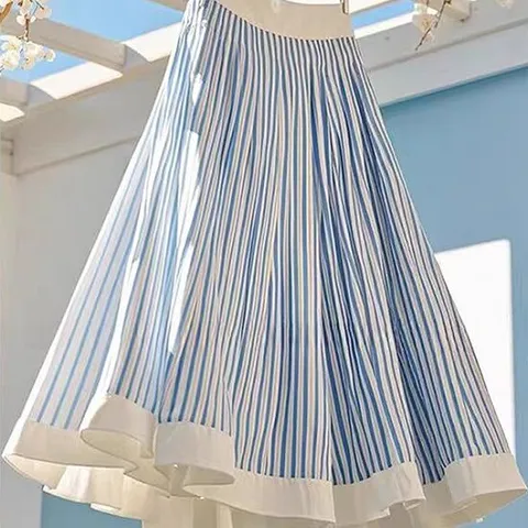 [아리엘스타일]스트라이프 썸머데일리룩 마린룩느낌 더플링스커트