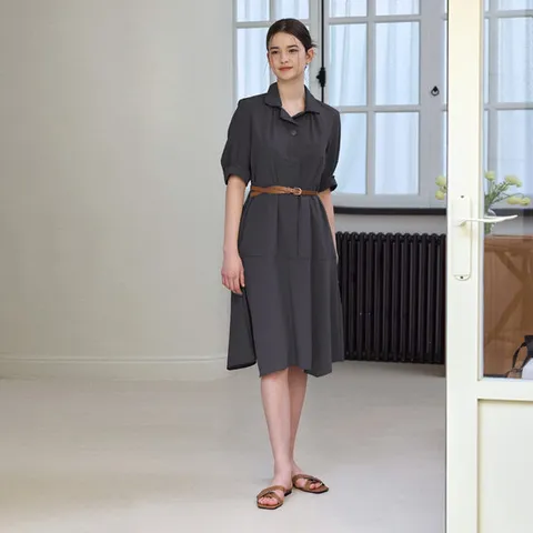 [리안뉴욕][공식] 로우 컷 플레어 셔츠 원피스_차콜