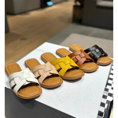 [ 현대백화점 ]베어파우 ADRIANA 여성 슬리퍼 캐주얼 플립플랍 패피 여름 슬리퍼 5종택1 K2258RB-W