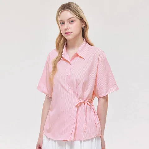 [ 롯데백화점 ]FOCUS  사이드 랩 스트라이프 블라우스 PBVFF5M1BL5170