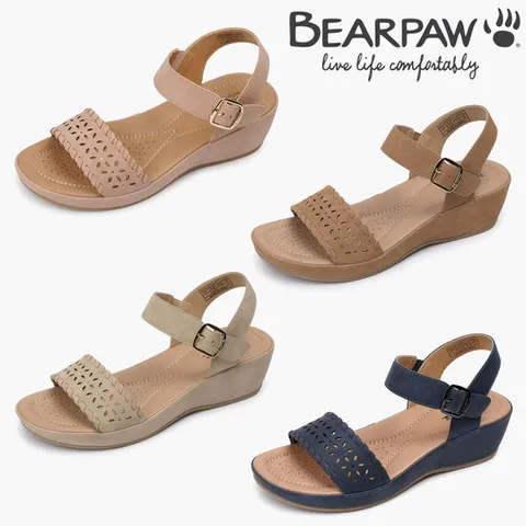 [ 롯데백화점 ][베어파우(슈즈)][여성] 4-COLOR LAURIE 로리 BEARPAW 5CM 버클 밴딩 스트랩 샌들 K