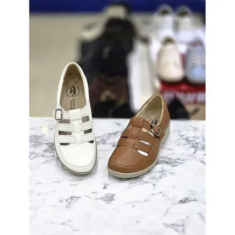 허시파피 세이브존05 여성4Cm굽컴포트룩단화 COOER457