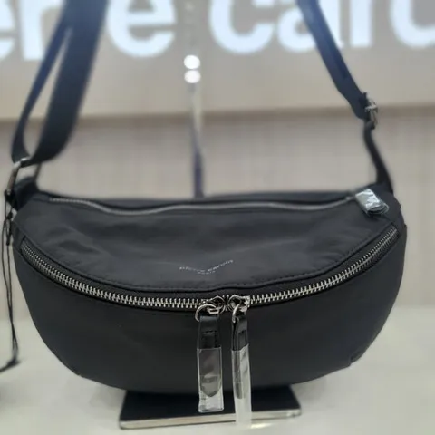 [피에르가르뎅]반달모양의 원단 크로스백(28ㅡ17ㅡ6)_GN