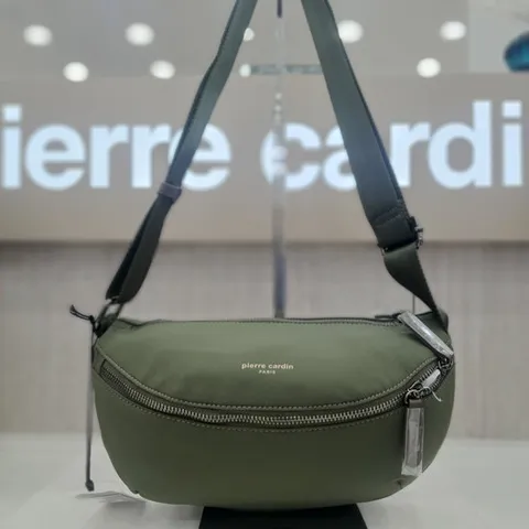 [피에르가르뎅]반달모양의 원단 크로스백 (28ㅡ17ㅡ6)_GN