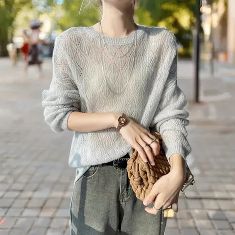 여성 앙고라 펀칭 긴팔 니트 얇은 라운드 루즈핏