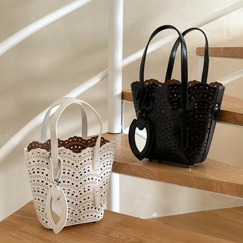 쏘울백 / 펀칭 미러 소가죽 미니 토트백 (2color)