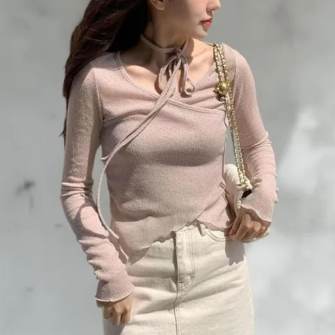 [다잇템]여성 초커 롱슬리브 언발 페미닌 스트랩 니트