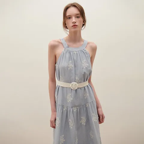 [SATIN] 플로럴 롱 홀터넥 원피스 O252T654