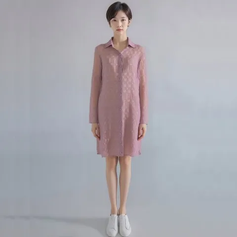 [ 롯데백화점 ][모라도]24년 봄 여름 중년 여성 사각 한지 주름 롱 코트MNM6CT420H-CC