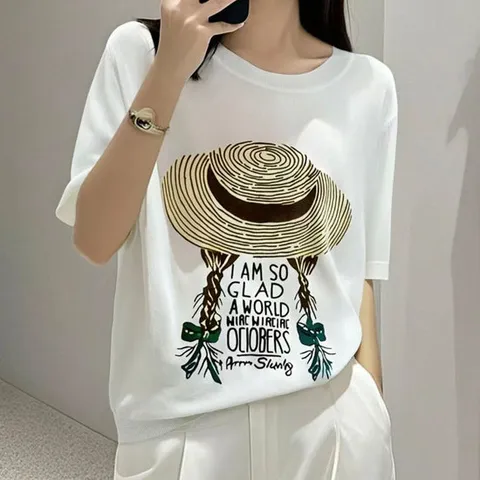 [하젤] 챙모자소녀 찰랑 세리사 라운드 반팔 니트티_M3985