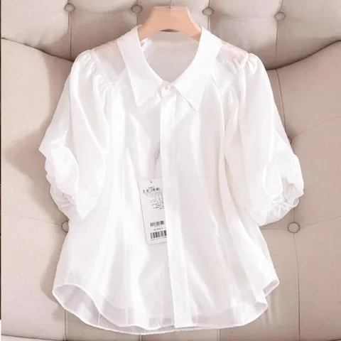 [키첼] 레진스 퍼프 반팔 블라우스