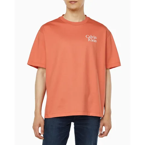 [ 롯데백화점 ]CK진  남성 릴렉스핏 리조트 로고 반팔 티셔츠 (4RC808G)