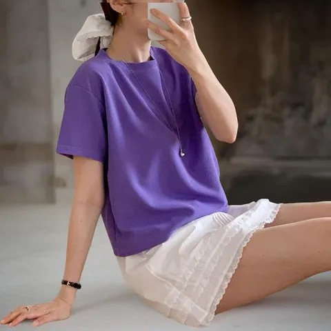 여성 라운드넥 보라색 세미크롭 반팔 티셔츠