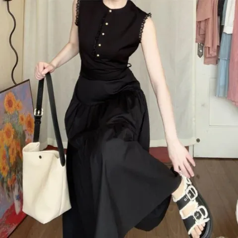 [아리엘스타일]민소매 A라인핏 올블랙룩 데코플여름원피스