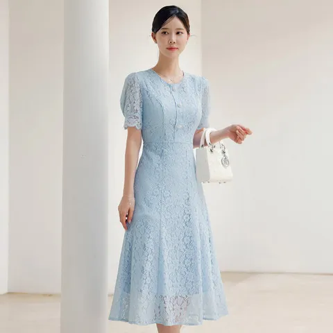 [시크라인] 솔리에르 진주버튼 레이스 자수 원피스