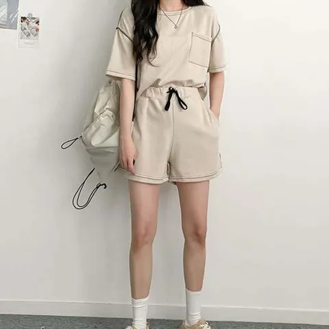 여름 휴가 반팔 반바지 캐주얼 여자 데일리 세트