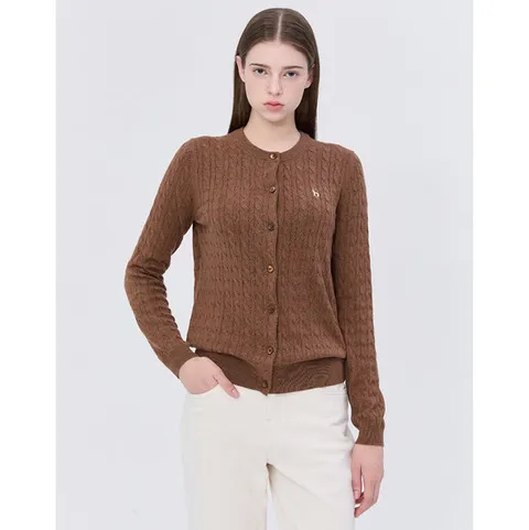 헤지스 여성 24FW 가격인하스테디셀러면100% 카멜 베이비 케이블 라운드넥 가디건 WSSW4CC71CM