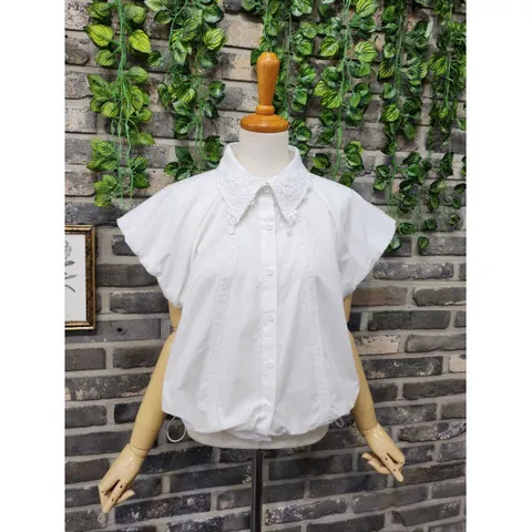 퐁당 / 레이스 카라 밑단 셔링 셔츠 블라우스