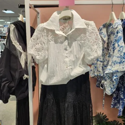 스튜디오AG HC13 꽃시스루 배색블라우스 M2523SH26